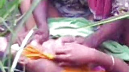 जबकि पति सेक्सी फिल्में फुल एचडी दूर है