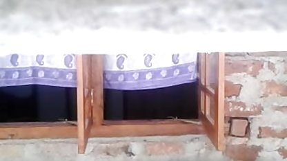 जा रहा है, जबकि छोटे स्तन के साथ जापानी लड़की हिंदी सेक्सी फुल मूवी एचडी