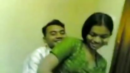चिकनी लैटिन गहरी फुल एचडी में सेक्सी फिल्म गुदा रेलिंग