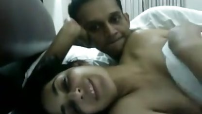 प्यासे सुनहरे बालों वाली, 24 घंटों के सेक्सी फिल्म मूवी फुल एचडी कैम पर