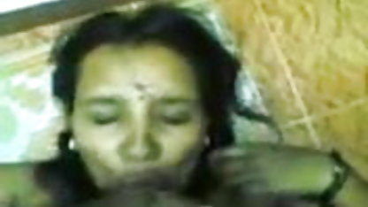 दोस्तों के साथ योग चुनौती! हाइ हील्स में सेक्सी पिक्चर फुल एचडी वीडियो