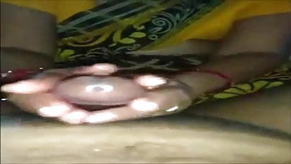 पत्नी फूहड़ एक फुल एचडी सेक्सी फिल्म वीडियो में बड़ा काला मुर्गा के लिए एक झटका नौकरी करता है