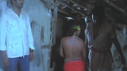 लैटिना वह पुरुष उसके सेक्सी फुल मूवी एचडी मुर्गा मरोड़ते