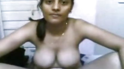 Busty s बड़ा मुर्गा चूसने सेक्सी फिल्म हिंदी फुल एचडी