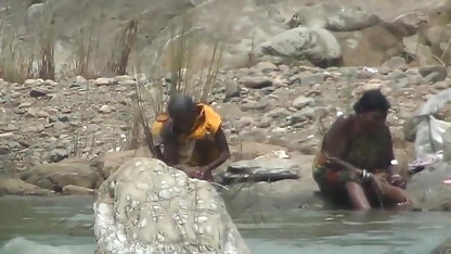 माँ के बिस्तर सेक्स ब्लू फिल्म फुल एचडी में बकवास करने के लिए एक महान जगह है